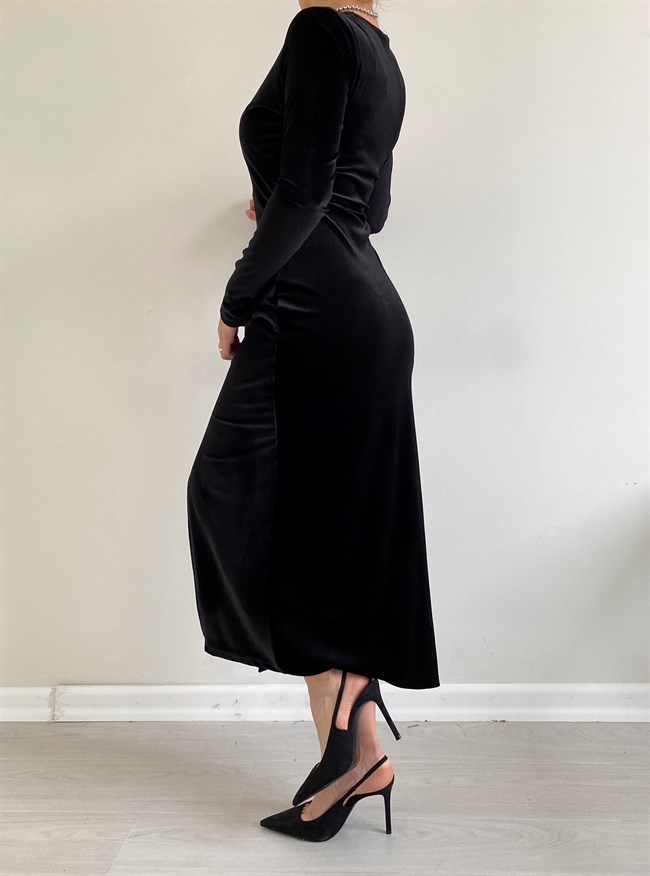 Siyah İnci Düğmeli Kadife Elbise