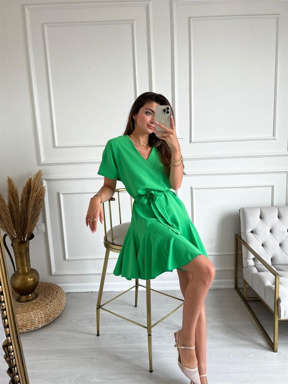 Yeşil  Eteği Volanlı Elbise